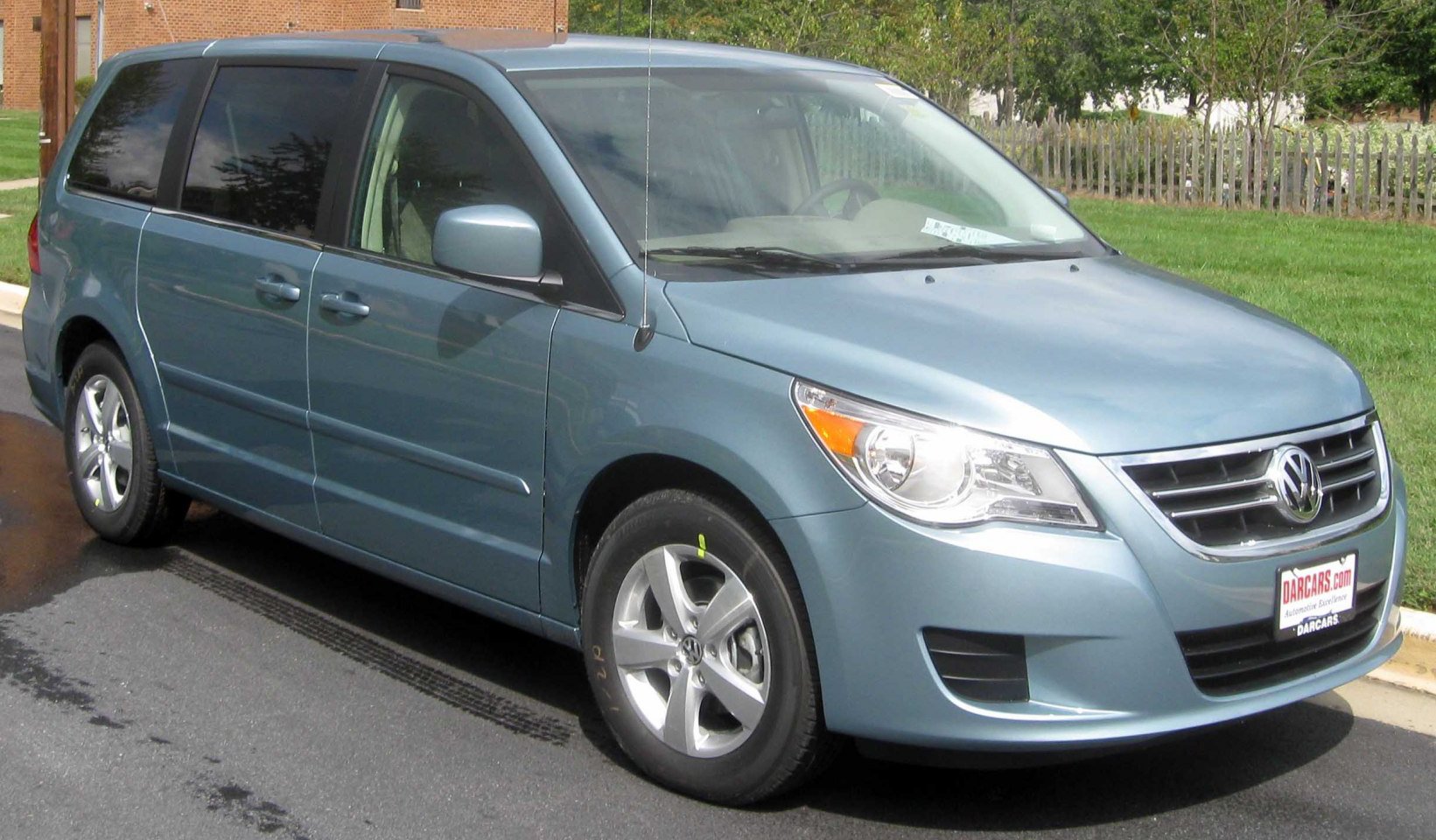 Volkswagen Routan technical specifications and fuel economy